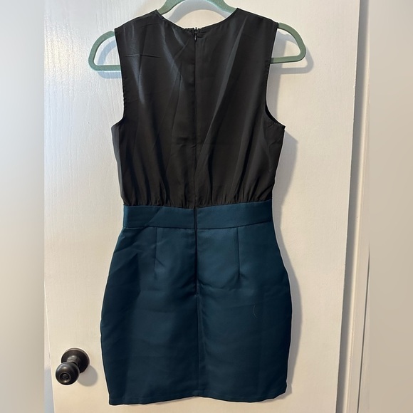 AX Paris Party Mini Dress - Picture 2 of 5